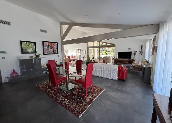 Rose Villa